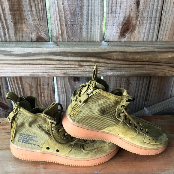 Nike Air SF AF1 MID Urban Utility FTWR Goddess of Victory Green Size 5Y - Picture 1 of 13
